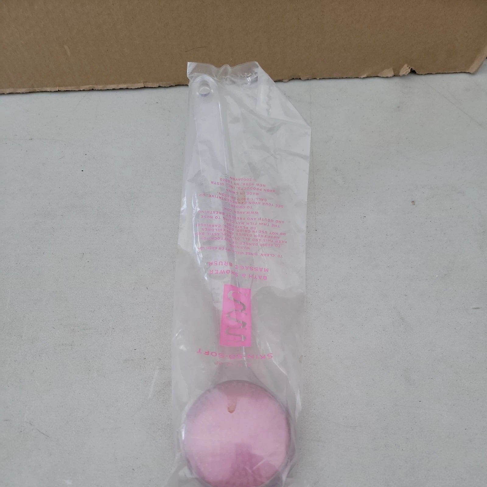 AVON Skin So Soft  Bath & Shower Massage  Brush Curved Handle