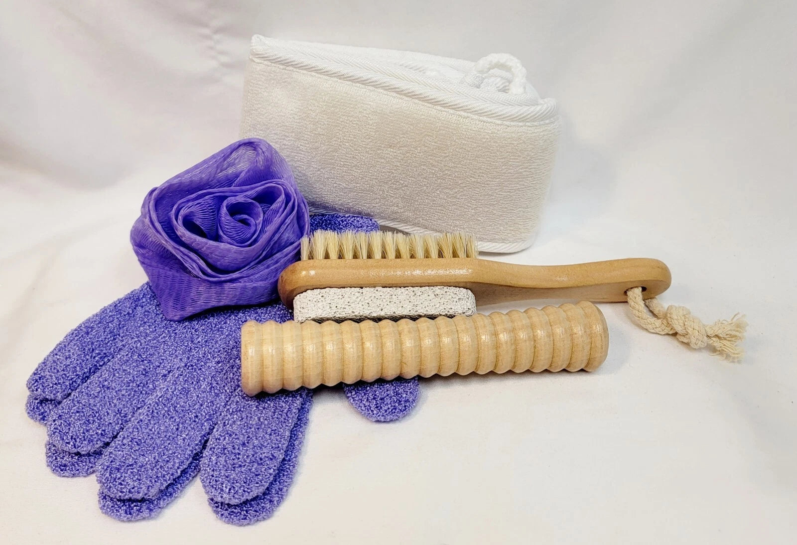 NEW Purple Bath Mitt & Puff & Wooden Brush & Massager & Bath Belt