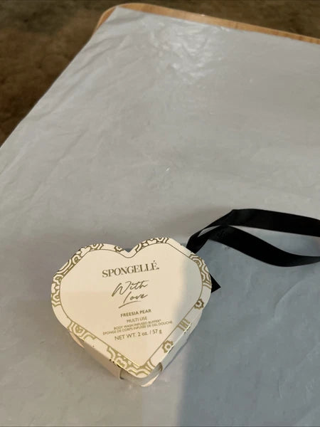 Spongelle With Love Freesia Pear Body Wash Infused Buffer Sponge 2oz New